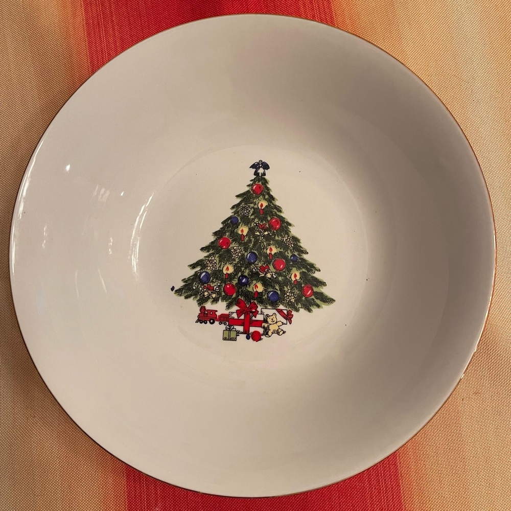 Fine China Christmas Collection Trisa Fine China Serving Bowl 9.25 In. Diameter